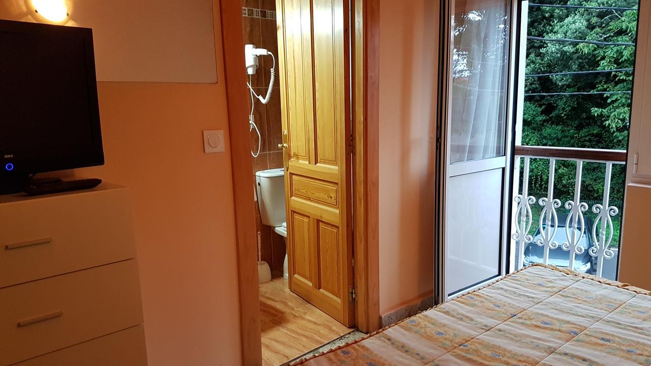Hostal De La Playa Barro  Buitenkant foto